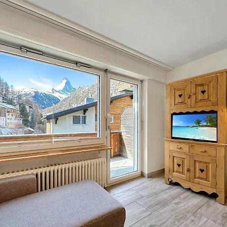 Eagle With Splendid And Direct View Of The Matterhorn *